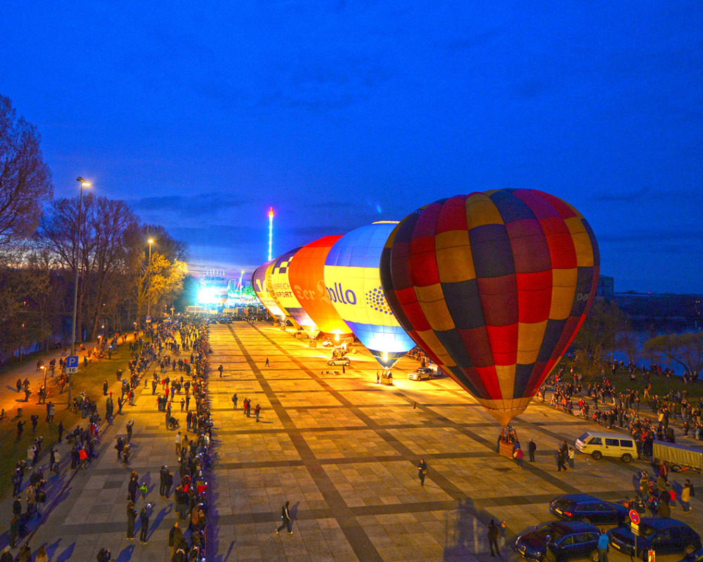 Nightglow Nürnberg Frühlingsfest